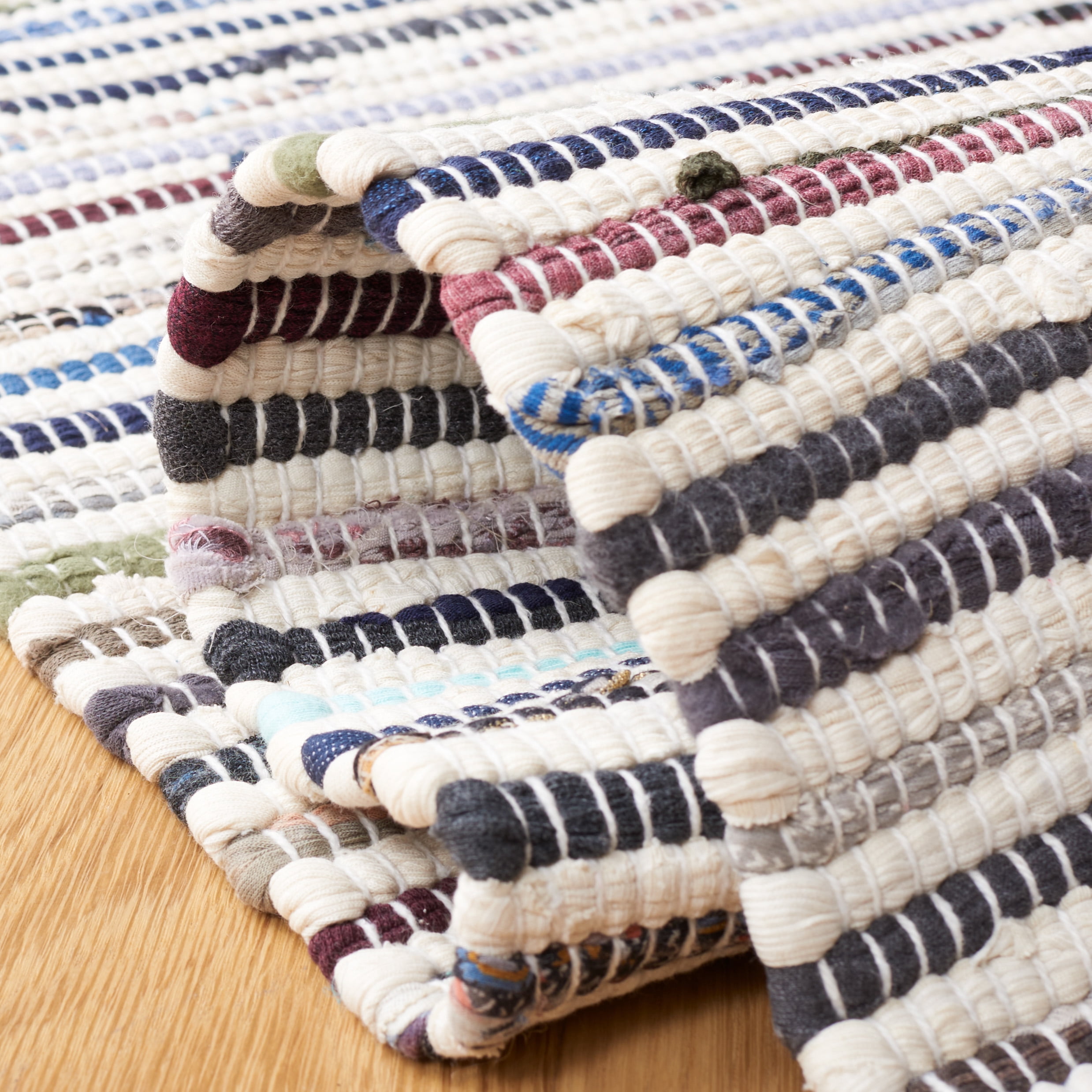 SAFAVIEH Rag Skylar Striped Cotton Area Rug, Ivory/Multi, 6' x 6' Round