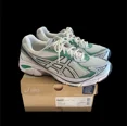 thumbnail image 1 of 2155) Asics GT-2160 White/Silver/Shamrock Green 1203A275-103 Men’s Size 9.5, 1 of 6