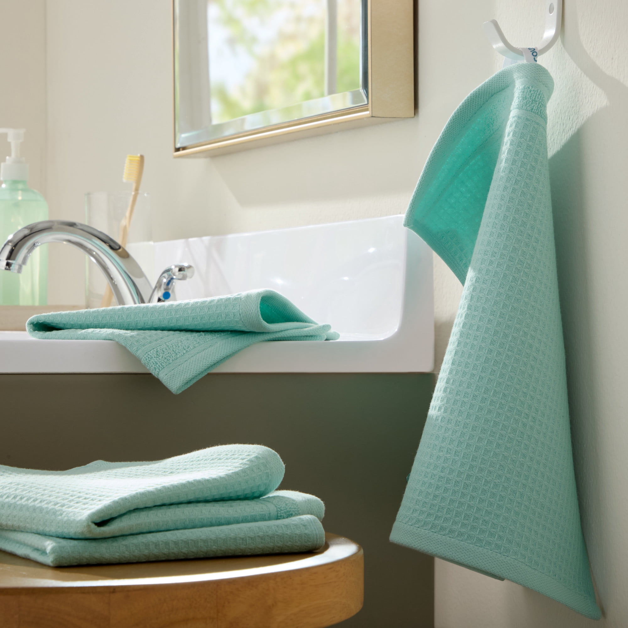 TOWN & COUNTRY BASICS 4-Piece Waffle Woven Terry Stripe Washcloth Set, 13"x13", 100% Cotton, Quick Dry, Aqua