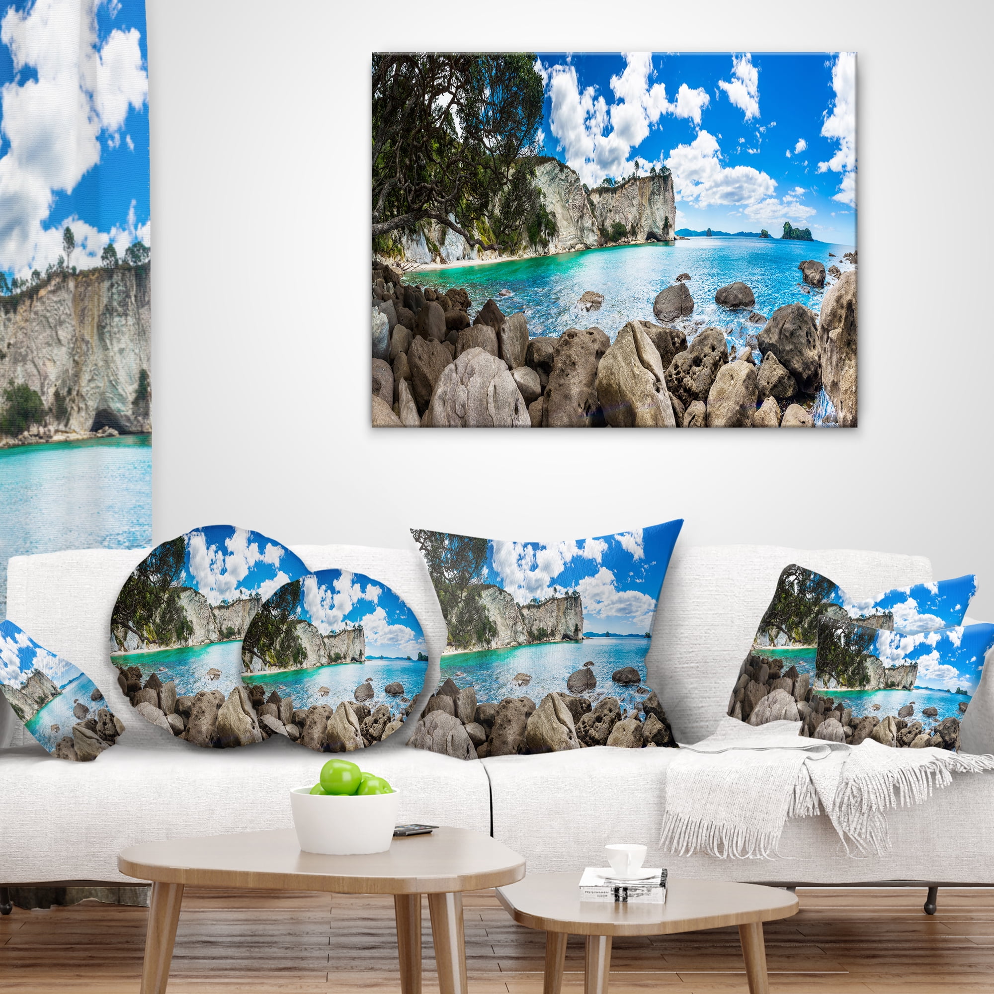 Designart Nestor Notabilis Kea Panorama - Seashore Throw Pillow - 16x16