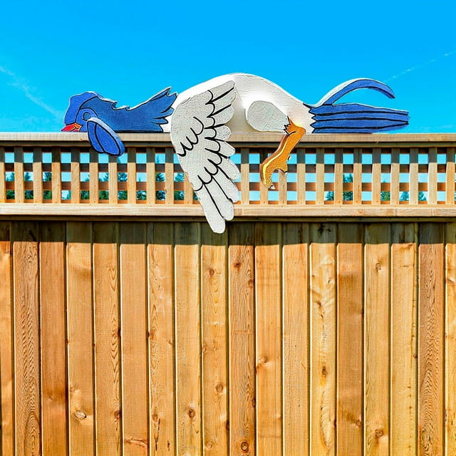Wmhnj Decoracin para cerca exterior: Gallo descansando en la barandilla. Figura de PVC pintada a mano y resistente a la intemperie. Ideal para decorar el jardn o el hogar.