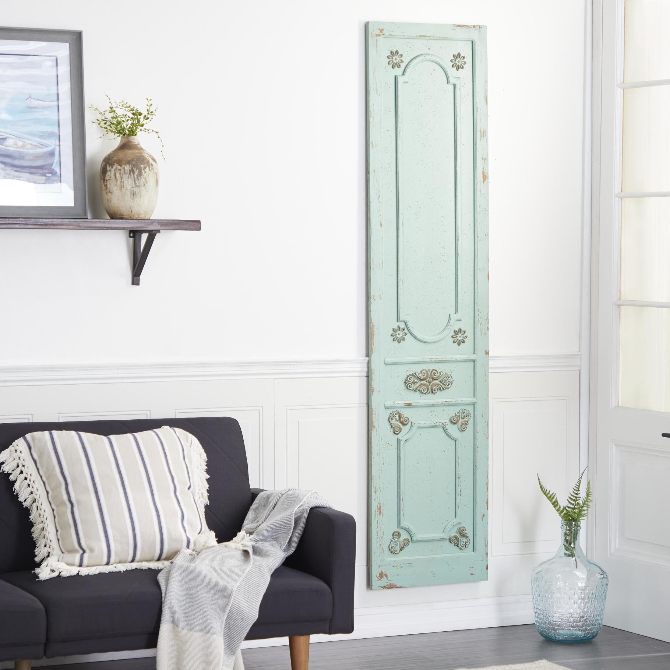 DecMode Green Wood Distressed Antique Door Panel Scroll Wall Decor