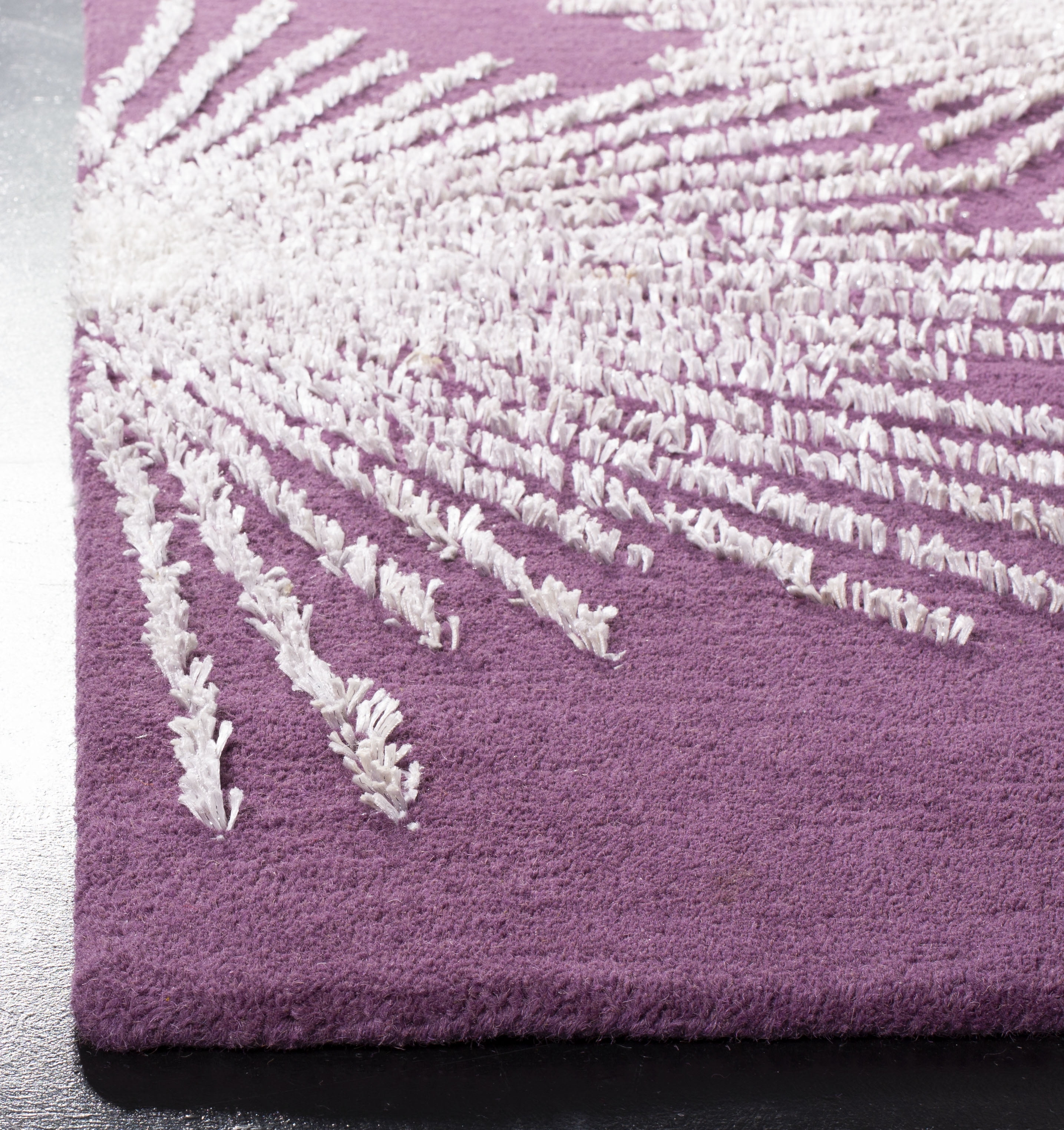 SAFAVIEH Soho Fiesta Geometric Runner Rug, Purple/Ivory, 2'6" x 6'