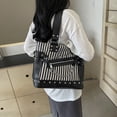 thumbnail image 3 of Bolso Hombro para Mujer Mano Lona Con Remaches Punk PU Fresco, 3 of 9