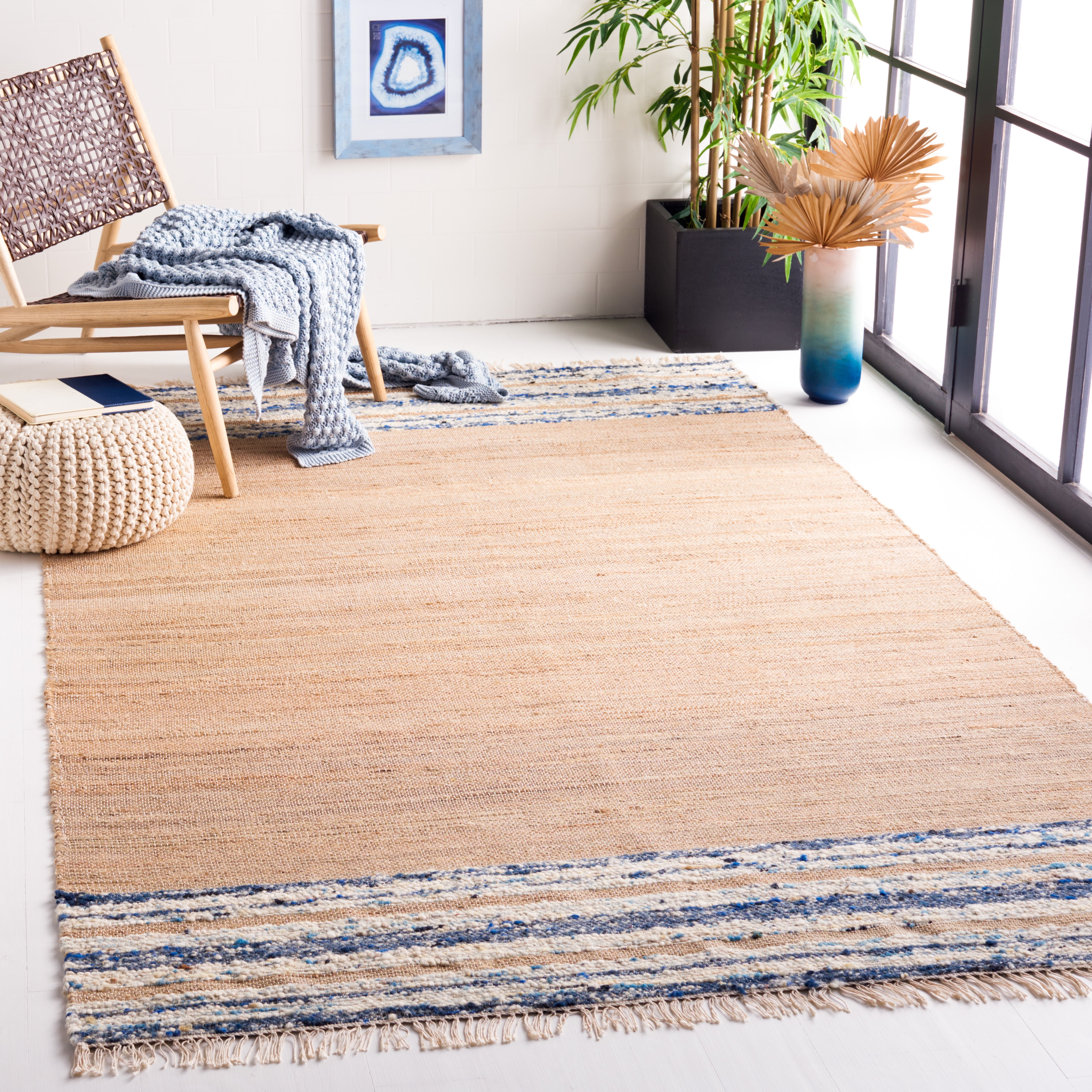 SAFAVIEH Natura Cathleen Solid Area Rug, Natural/Navy, 5' x 8'