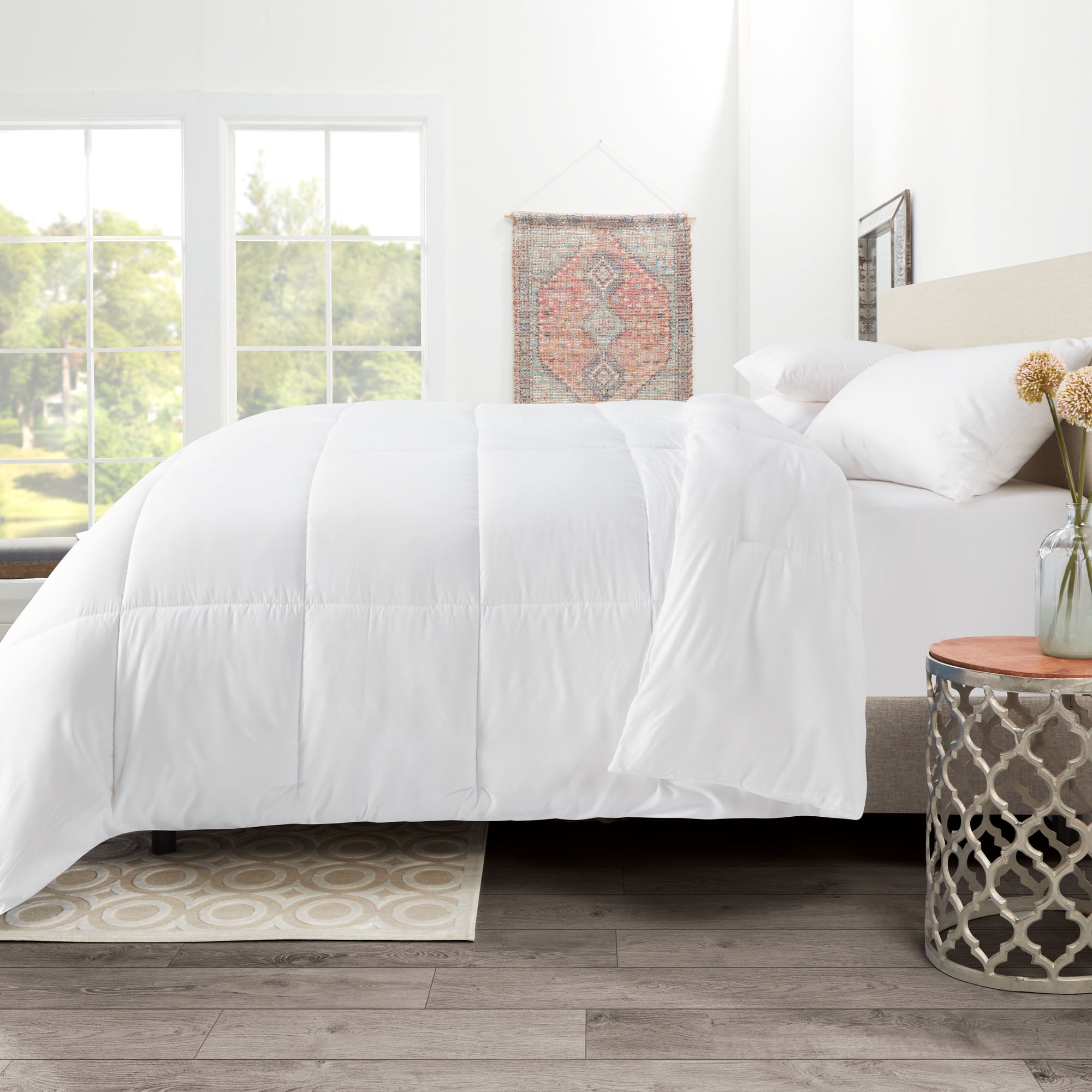 Clara Clark All Season Down Alternative Comforter, Queen, White, Luxury Soft Duvet Insert