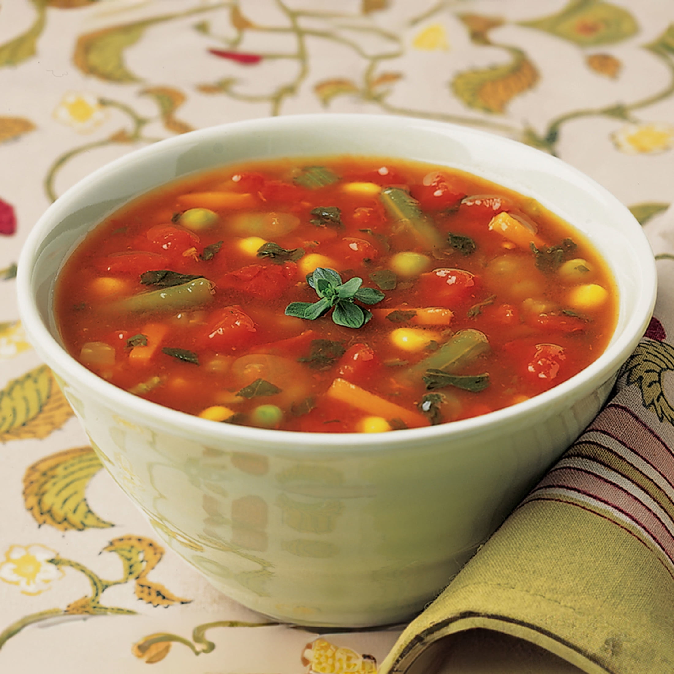 (4 pack) Amy’s Soup, Organic Chunky Vegetable Soup, Gluten Free, Made With Organic Vegetables, Canned Soup, 14.3 Oz