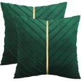 thumbnail image 1 of Fundas de almohada decorativas de terciopelo Tosleo, 66 x 66 cm, 2 unidades, 1 of 9