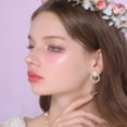 thumbnail image 4 of Iluminador en polvo Flower Knows Little Angel Rosy Pearl, 4 of 8