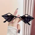 thumbnail image 2 of Monturas de Metal, gafas de sol sin montura con forma de corazón, gafas de sol Steampunk de marca de lujo para mujer y hombre, gafas de sol con gradiente de Hip Hop, gafas UV400, 2 of 4