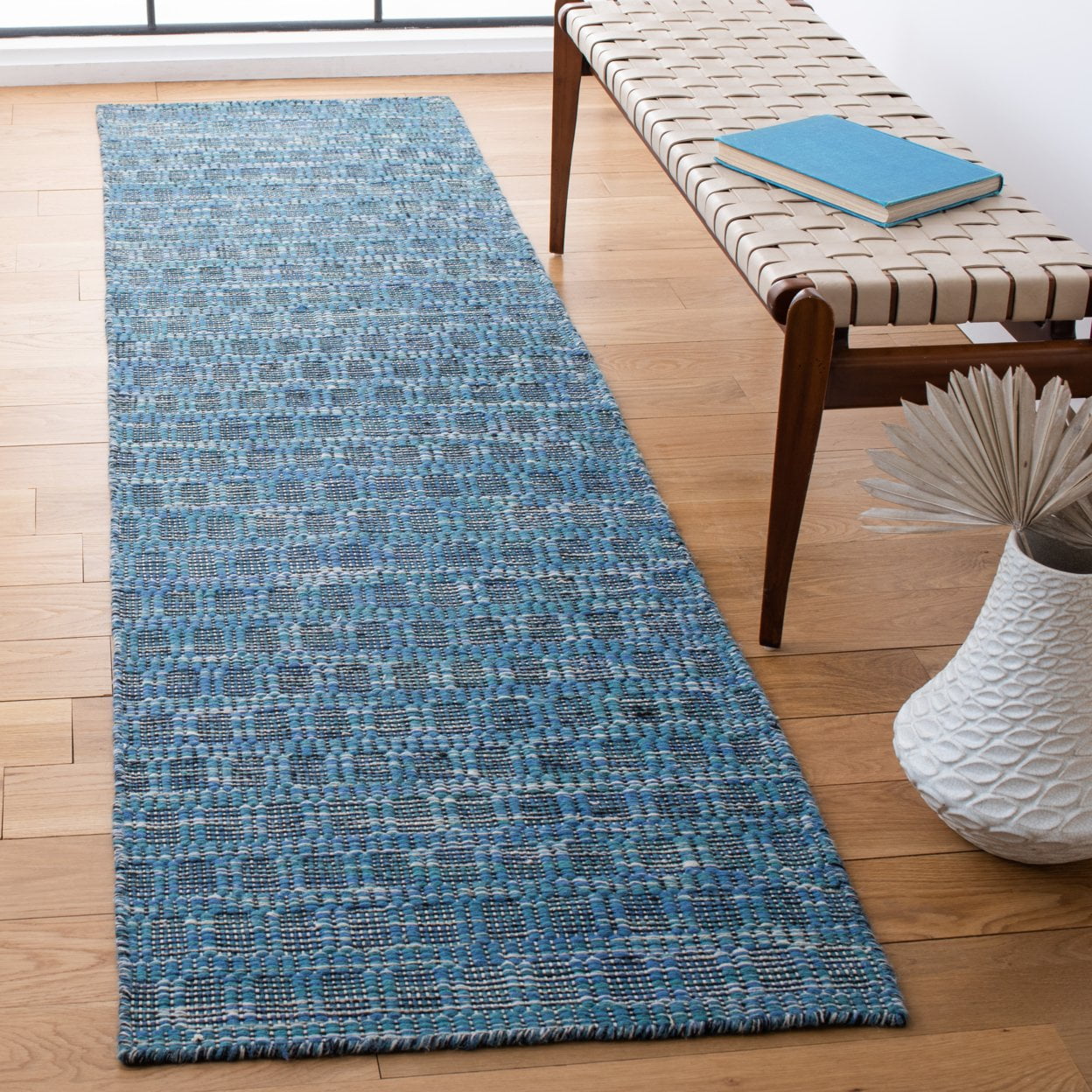 SAFAVIEH Kilim Ottoline Geometric Area Rug, Blue/Black, 5' x 8'