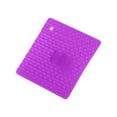 thumbnail image 1 of Xihbxyly Cepillo Flexible para Limpiar Verduras, Cerdas Suaves de Polietileno, Herramienta de Cocina Eficiente, Diseño Colgante, Fácil de Guardar, Apto para Lavavajillas, Tamaño 10 X 10 Cm., 1 of 2
