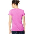 thumbnail image 4 of Hanes T-Shirt Sport Chiné Performance Col en V pour Femmes, m, Chiné Amarante, 4 of 6
