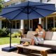 thumbnail image 3 of Parasol de patio OLILAWN de 3 m con brazo lateral y rotación de 360°, 3 of 9