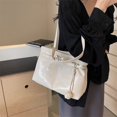 thumbnail image 4 of Bolso de viaje de moda de PU para mujer bolso de mano elegante con decoración de mariposas bolso Hobo de hombro, 4 of 6