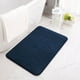thumbnail image 1 of Alfombra de baño de espuma viscoelástica con rayas gruesas | Alfombra de baño de terciopelo suave y absorbente con puntos antideslizantes | Alfombra rectangular lavable a máquina para ducha, ideal, 1 of 5