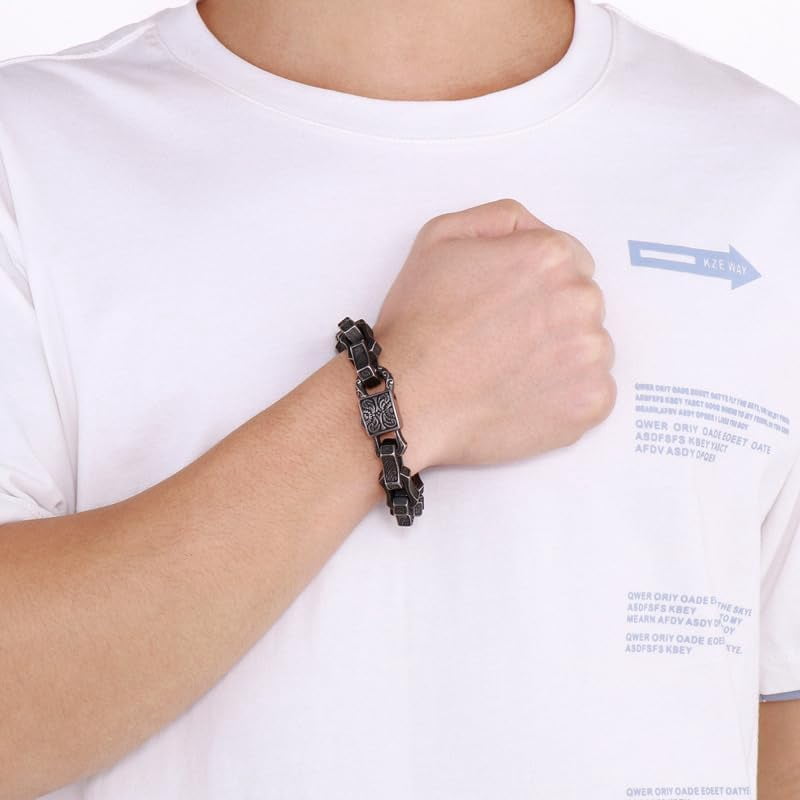 Cuban Link Bracelet for Men Stainless Steel Wave Engraved Chain Men's Bracelet Vintage Silver Bracelet for Men Unique Jewelry Gifts for Him