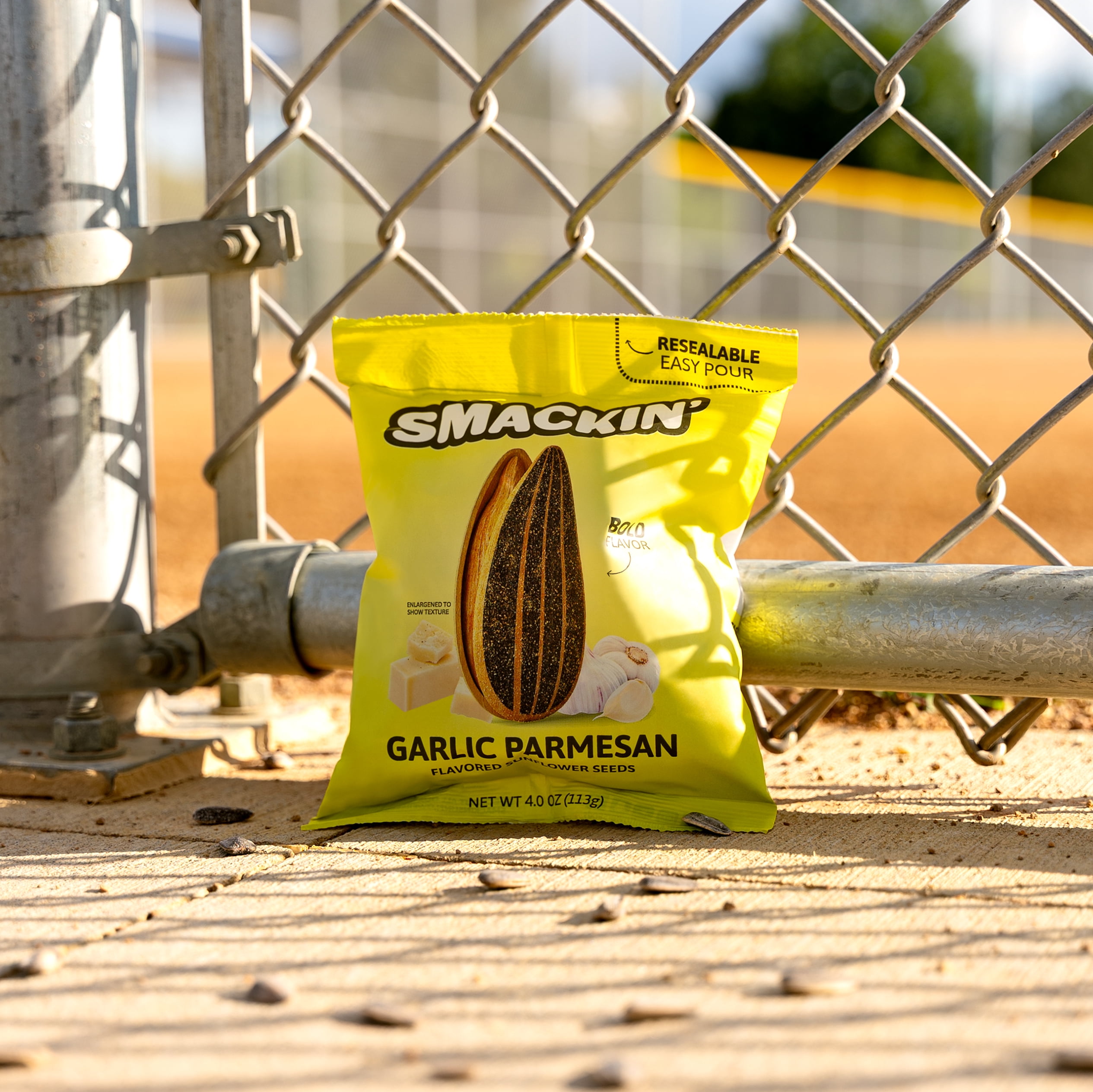 (4 pack) SMACKIN' Sunflower Seeds, Garlic Parmesan, 4 oz Resealable Bag