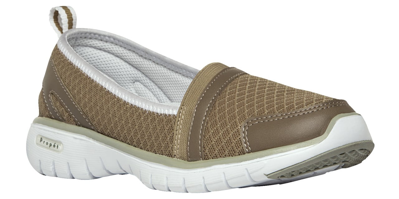 propet women's travellite walking shoe