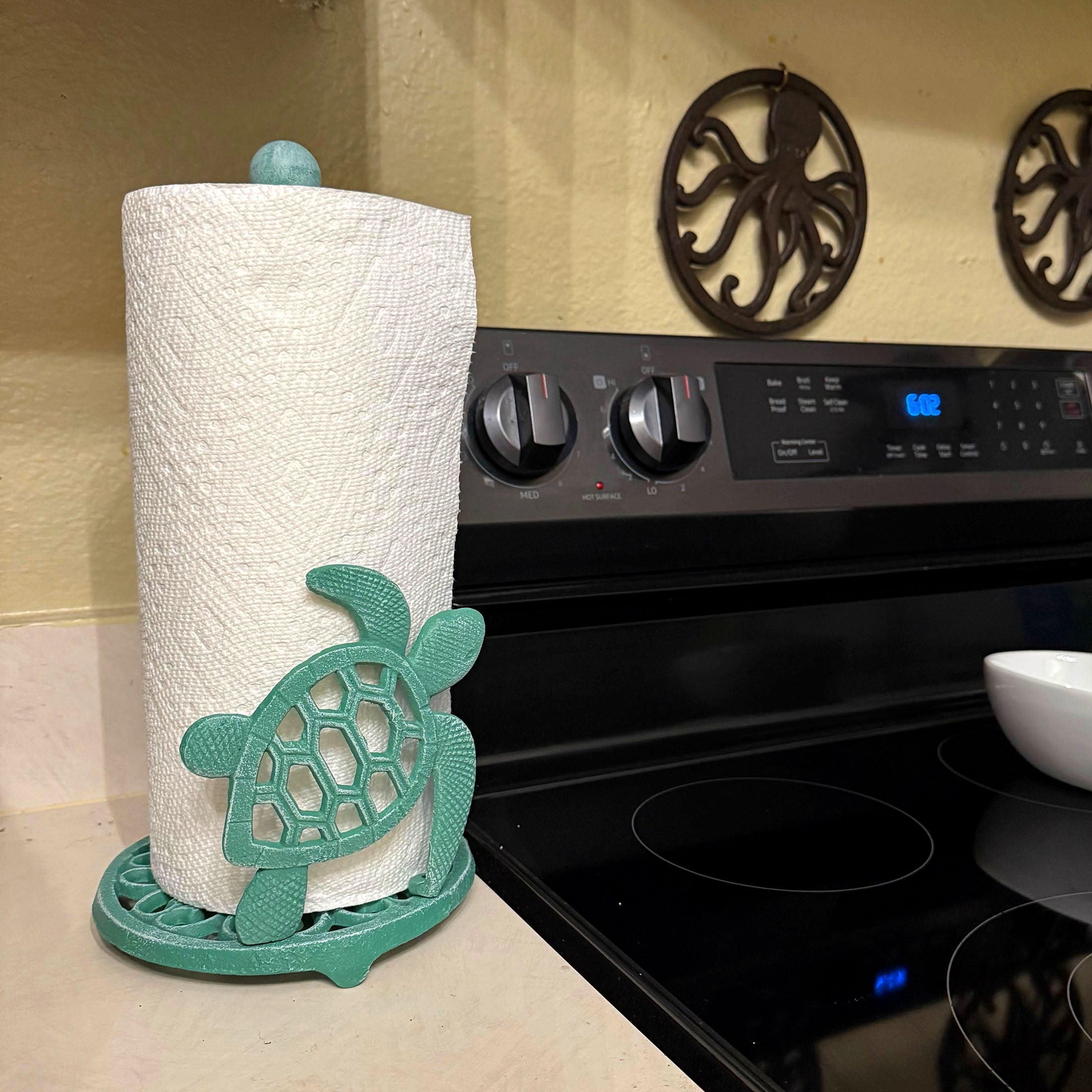Things2Die4 Sea Turtle Cast Iron Paper Towel Holder – Stunning 13” Tall Coastal Home Decor - Green - Size 13 inches