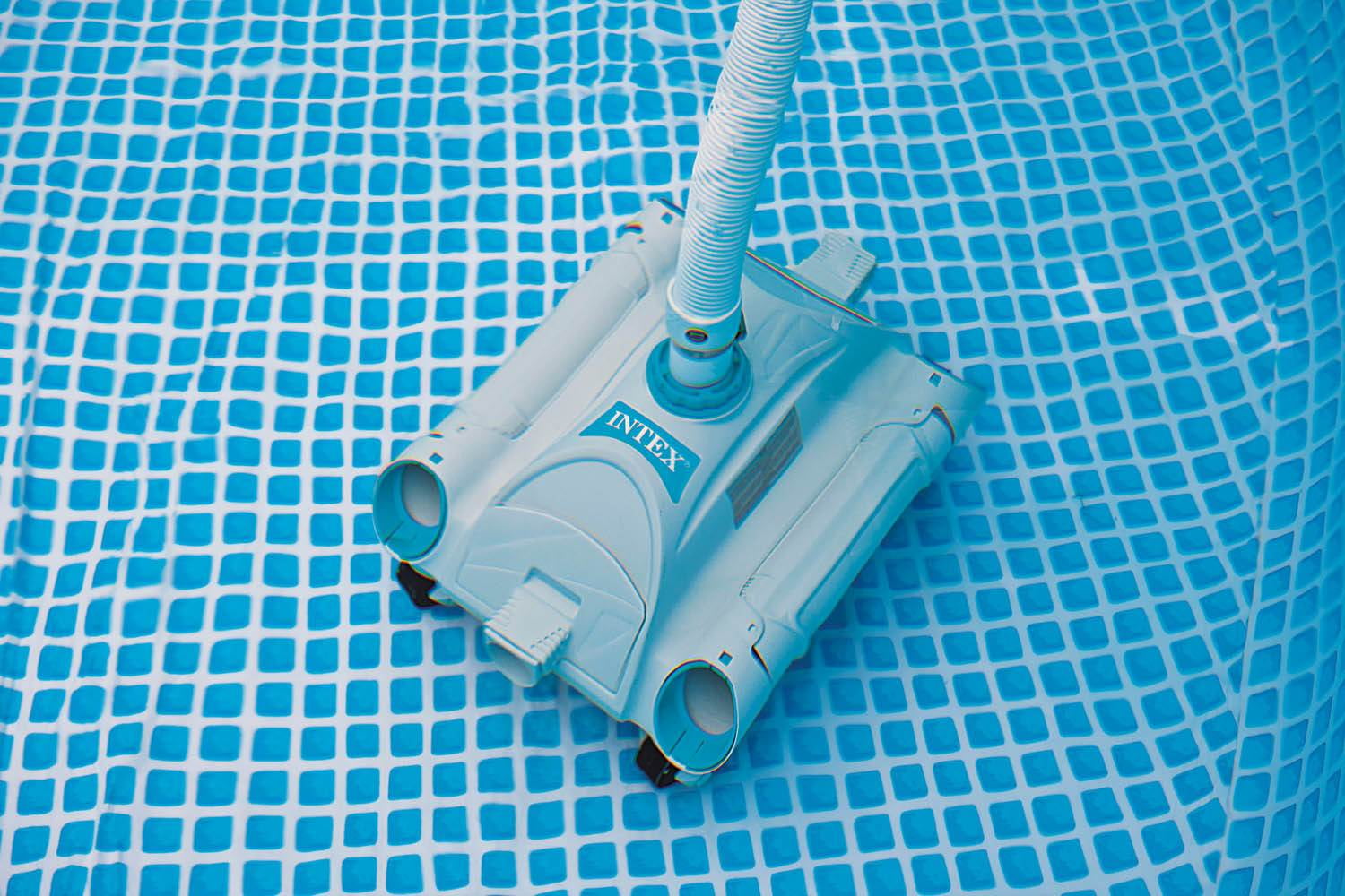 Above-Ground Swimming Pool Vacuum 