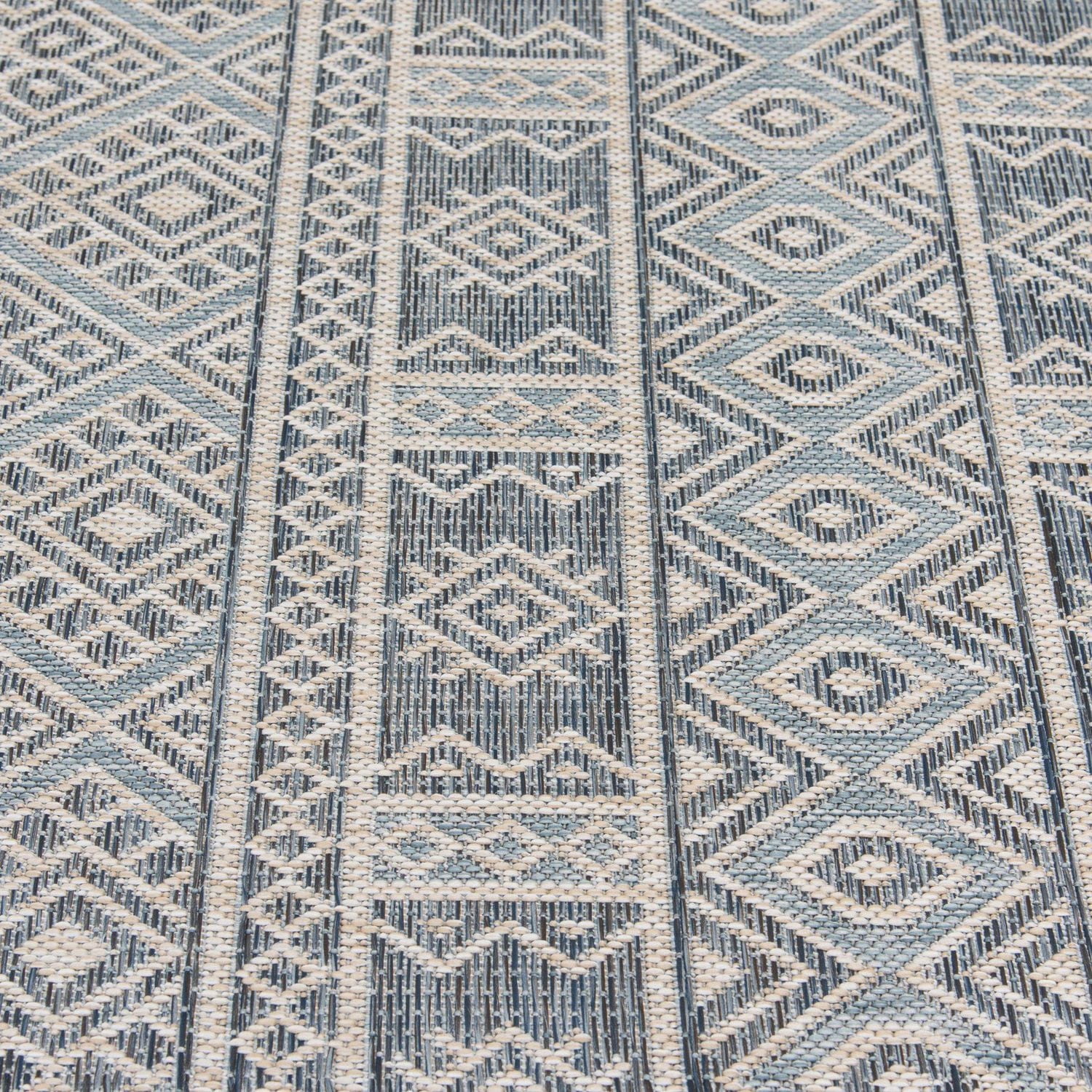 Hayweld Lagoon Blue and Beige Woven Indoor/Outdoor 5'x7' Area Rug