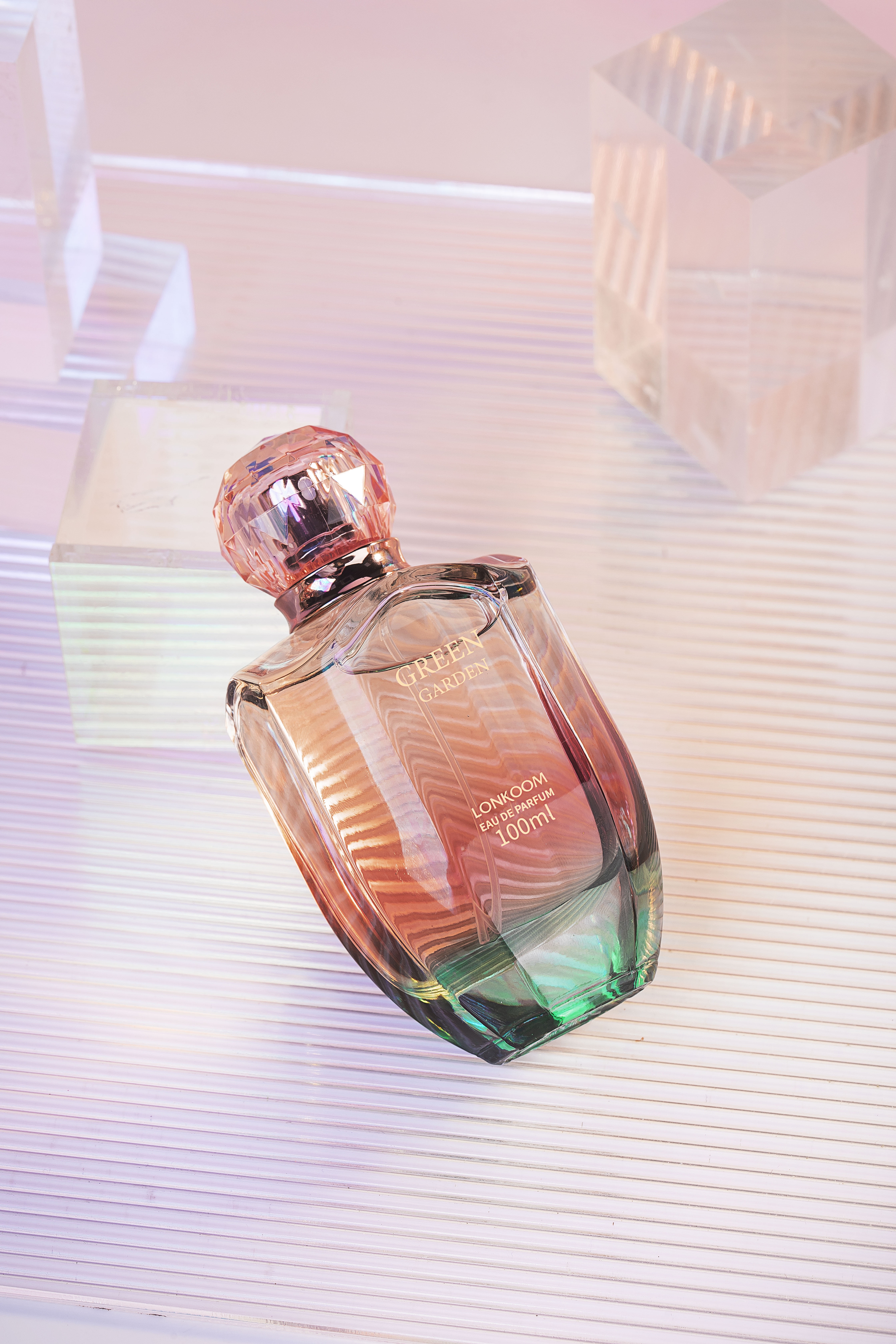 Best perfumes for women 2022 #perfumeviral #SEO #lonkoom #lonkoomperfu