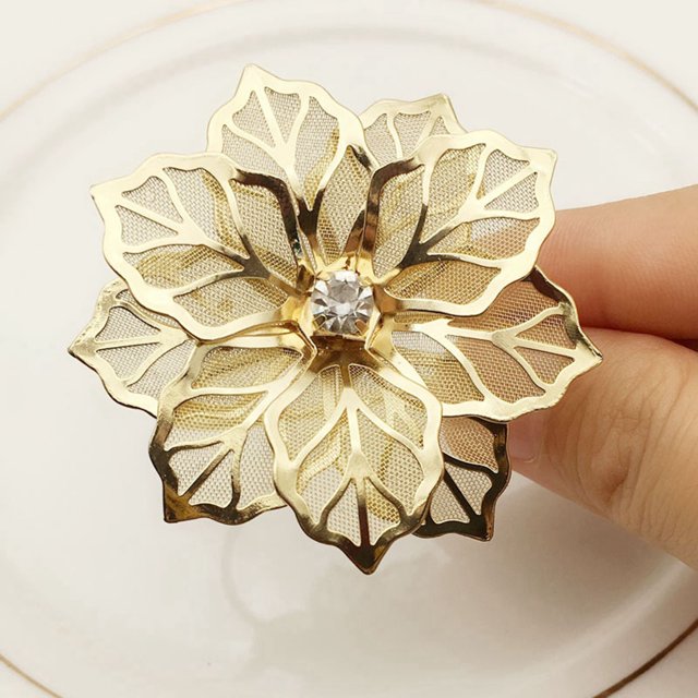 20Pcs Flower Design Napkin Rings Metal Gold Napkin Buckle Napkin Ring Holder Hotel Restaurant Wedding Party