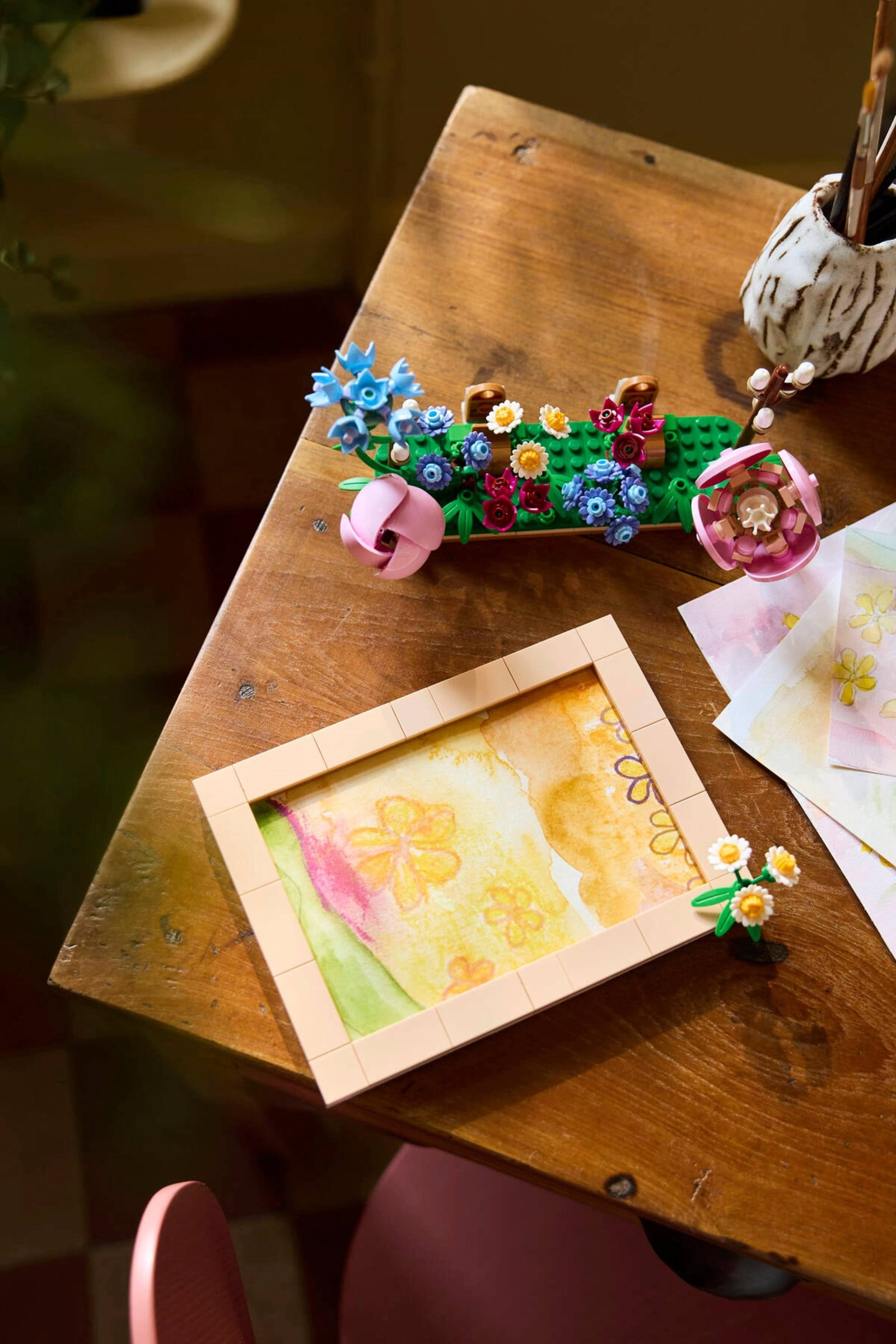LEGO Botanicals Floral Picture Frame 310-Piece Flower Building Set with Daisy, Rose & Camellia, Decorative Photo Frame Display Gift for Kids Girls & Boys – 40916