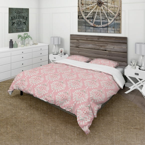 Designart 'Cute Pink Tiled Pattern' Rustic Bedding Set - Duvet Cover & Shams