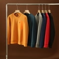 thumbnail image 2 of Suéter deportivo y de ocio de algodón para exteriores de otoño para hombre, con cuello redondo, pegamento prensado y sudadera con capucha con bolsillo en contraste, 2 of 5