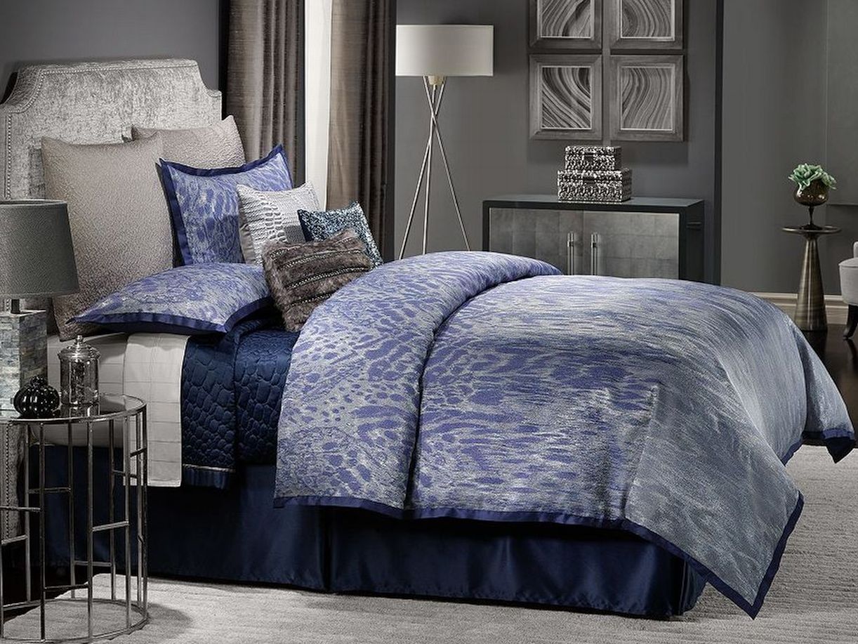 Jennifer Lopez Center Stage Queen 4 Pc Comforter Set With Shams Jennifer Lopez Center Stage Queen 4 Pc Comforter Set With Shams Bedskirt Jlo Com