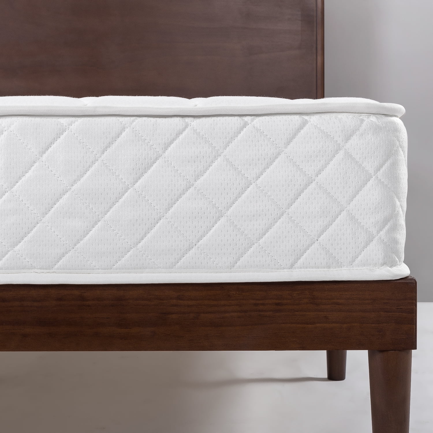 Zinus 8 Quilted Hybrid Mattress Of Comfort Foam And Pocket