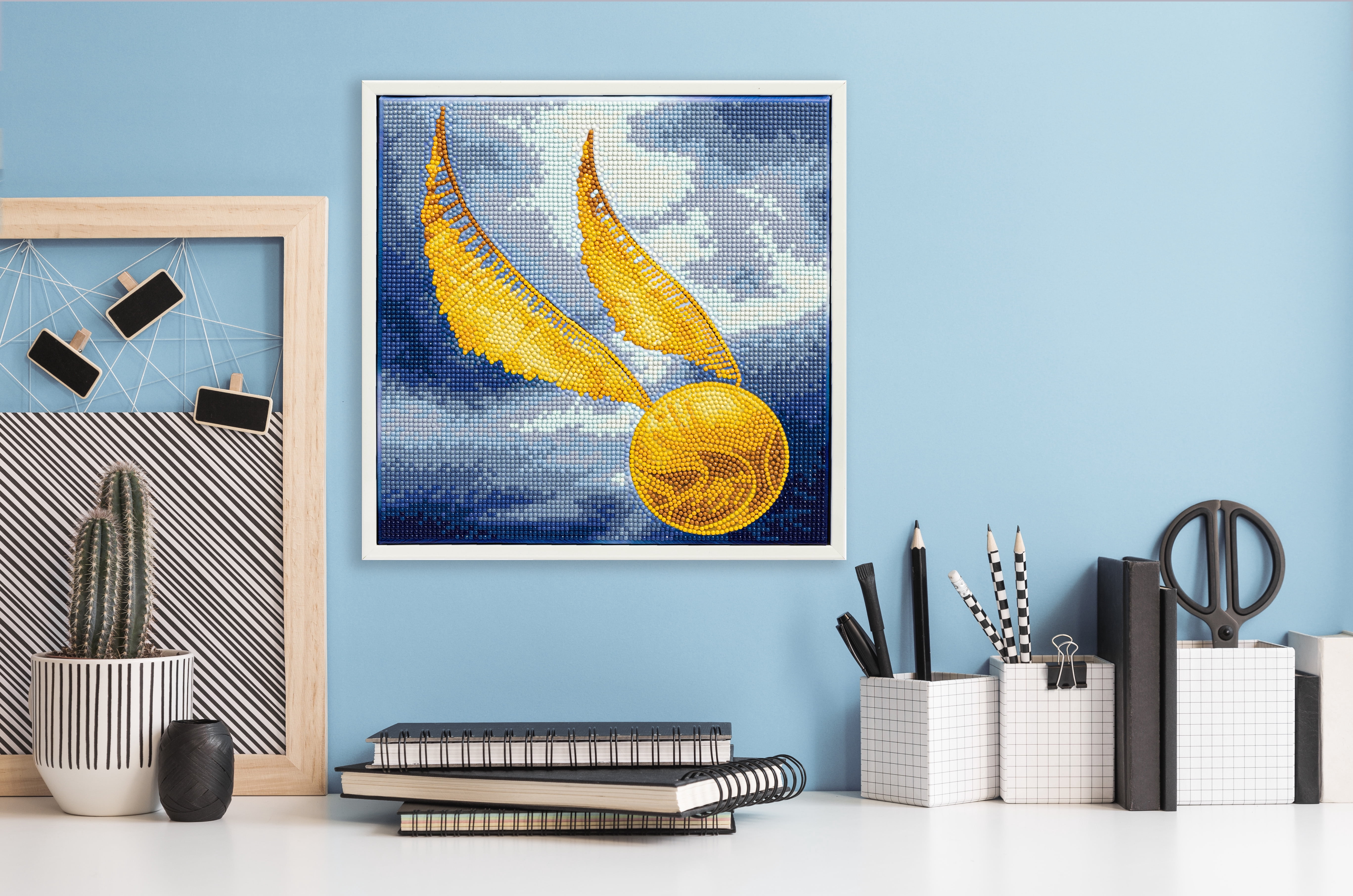 DIAMOND DOTZ® Harry Potter The Golden Snitch Special Edition Diamond Painting Kit