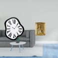 thumbnail image 2 of Reloj de pared interior nórdico con números , reloj electrónico de lujo con diseño distorsionado, marco de fotos de resina, soporte de material, 2 of 8