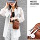 thumbnail image 4 of Bolso bandolera pequeño de piel sintética suave para mujer, bolso para teléfono móvil con cremallera, bolso de hombro, cartera con orificio para auriculares, 4 of 5
