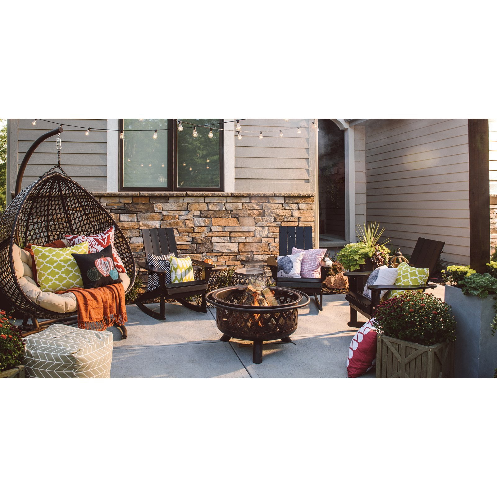 Simply Daisy Leaf Study Floral Print Outdoor Pillow