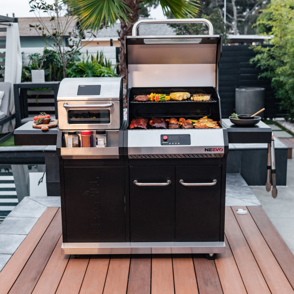 Neevo 44,000 BTU Propane Gas Grill with Built-in Air Fryer, 714.3 sq in Cooking Area, 2 U-Shaped Burners, Cast Iron Grates, Smart Outdoor BBQ with App Connectivity & Electronic Controls, 720-1055