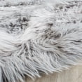 thumbnail image 3 of Safavieh Faux Sheep Skin Lucius Animal Runner Rug, Light Gray, 2'6" x 8', 3 of 11