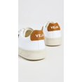 thumbnail image 3 of Zapatillas Veja Urca para hombre, color blanco camel, talla 7 EE. UU., 3 of 5