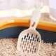 thumbnail image 5 of Pala de arena para gatos para tamizado rápido | Pala de plástico grande, mango ergonómico, cabeza inclinada, orificios de tamiz doble | Blanco, 10 pulgadas, fácil agarre, almacenamiento colgante,, 5 of 6