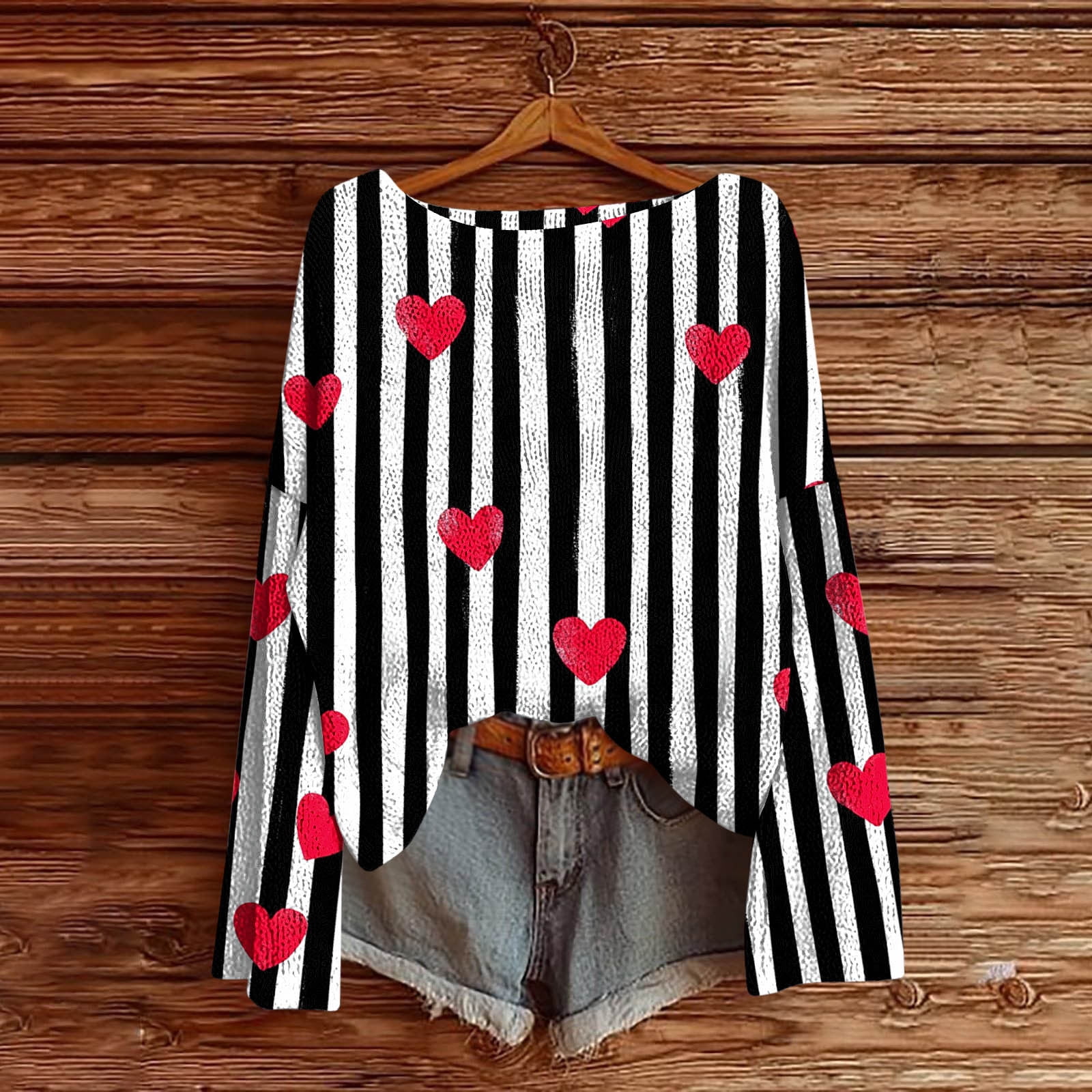 asdoklhq Valentine Plus Size Tops for Women Winter Heart Printed Long Sleeved Round Neck Pullover Fashion Casual Loose Top Black XL
