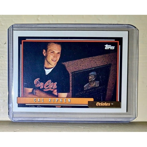 1992 Cal Ripken Topps Baseball Card #40