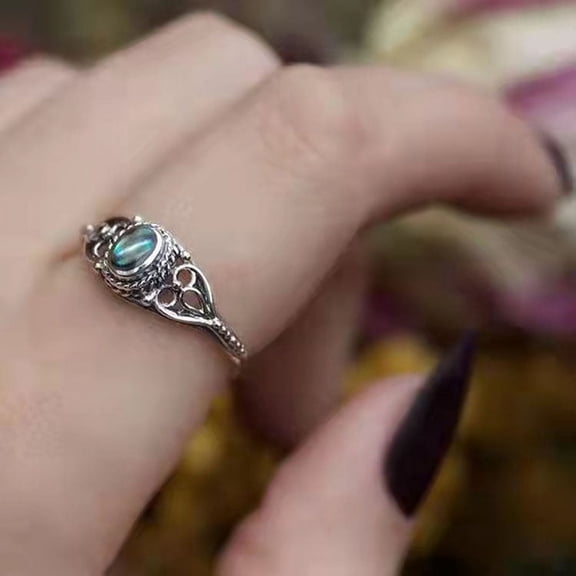 Electroplated Alloy Ring with Turquoise Stone Fashionable Ancient Court Design Ring Jewelry Perfect for Everyday Wear
