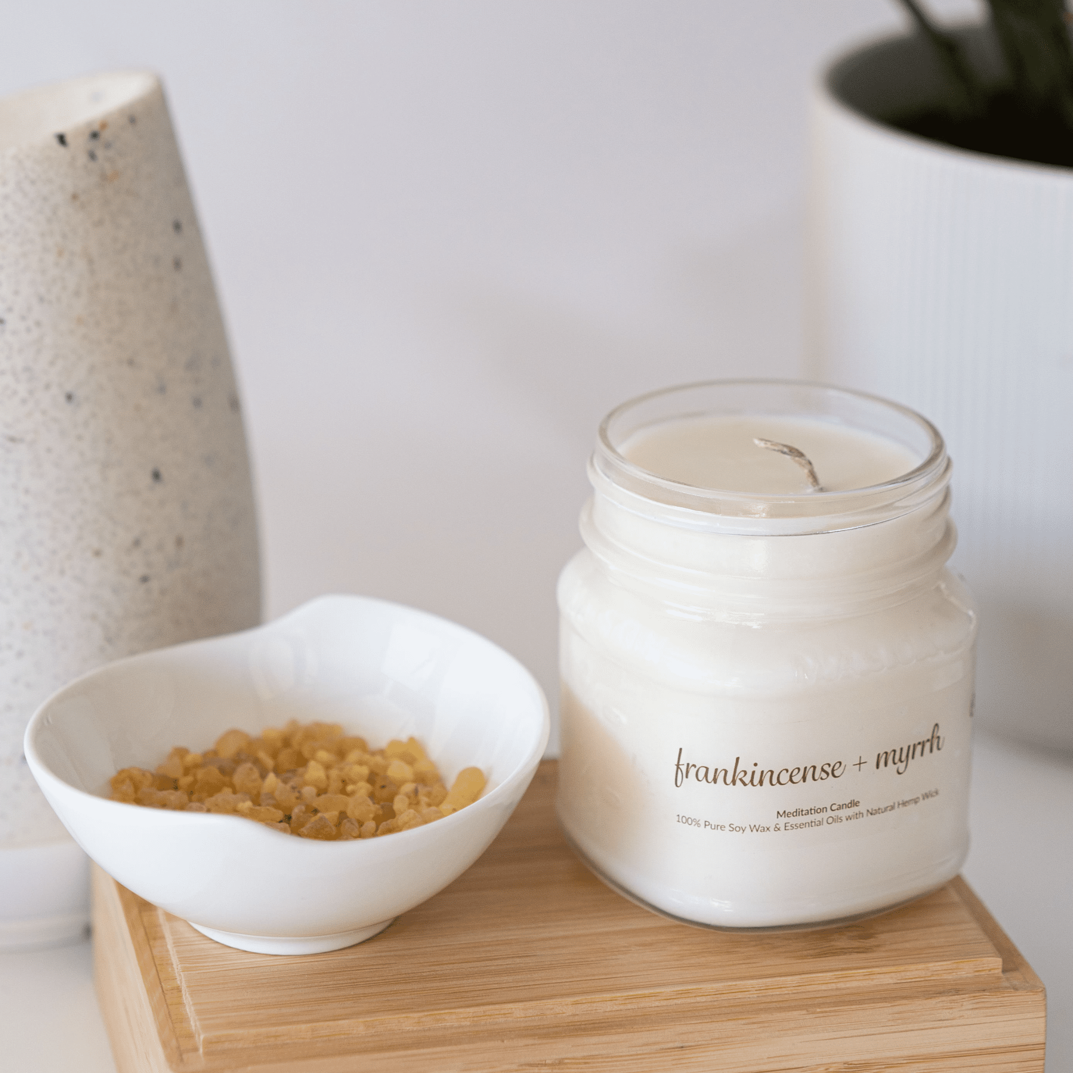 Meditation Soy Wax Candle, Relaxing and Banishing Negative Energy, Non-Toxic Handpoured Essential Oils Glass Jar Candle - Clean Burning, Long Lasting, Candles for Home, Fragrance (Frankincense+Myrrh)