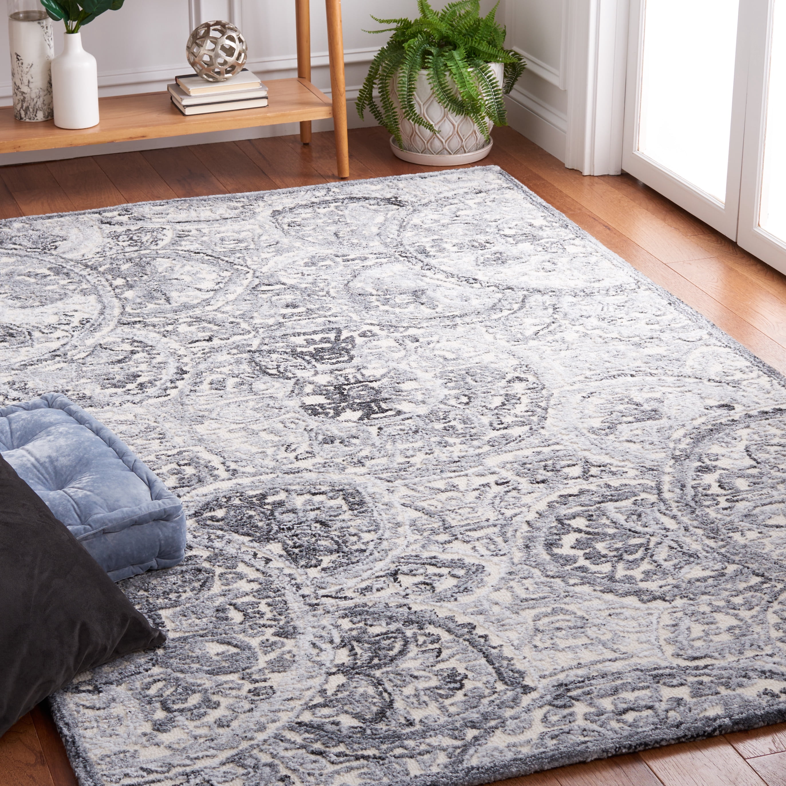 SAFAVIEH Metro Luvina Medallion Area Rug, Ivory/Grey, 8' x 10'