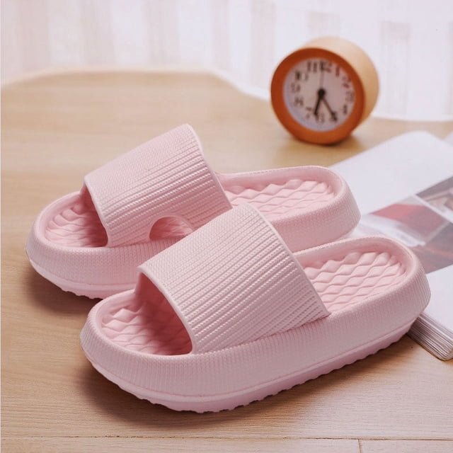 Zapatillas de plataforma suave para mujer, chanclas antideslizantes de suela gruesa con nubes, ligeras de EVA, talla grande 45, 2024