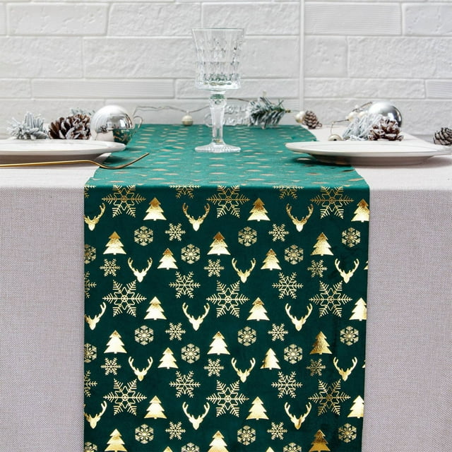 Vaidha Christmas Deer Table Runner / Drapeau de Table en Velours Polyester / Design Imprimé Vert et Blanc / 28x275cm pour Rassemblements Festifs