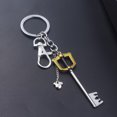 thumbnail image 3 of Llavero con forma de llave espada de Kingdom Hearts Sora, colgante de arma, llavero para mujer y hombre, gargantilla, llavero, regalo de joyería de recuerdo, 3 of 5
