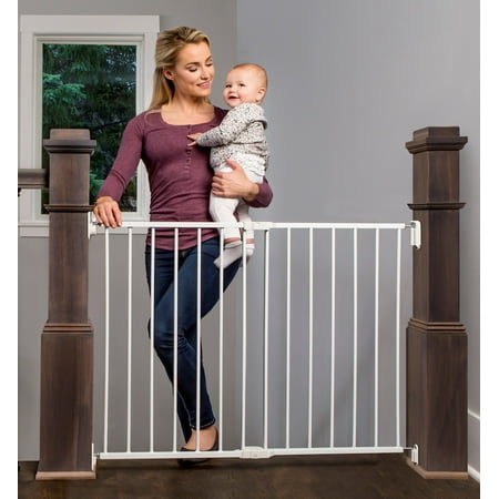 Regalo Extra Wide 2-in-1 Stairway and Hallway Safety Gate with Mounting